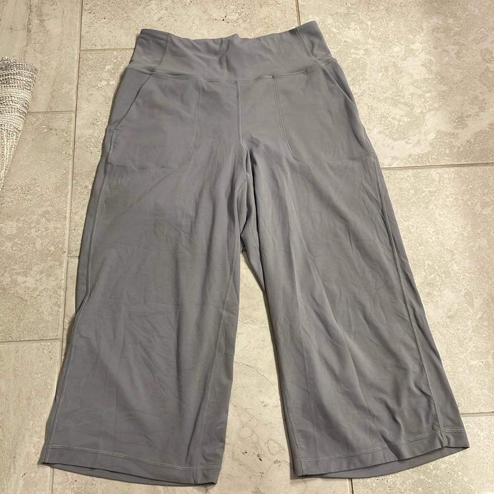 Lululemon Align wide leg Crop pants